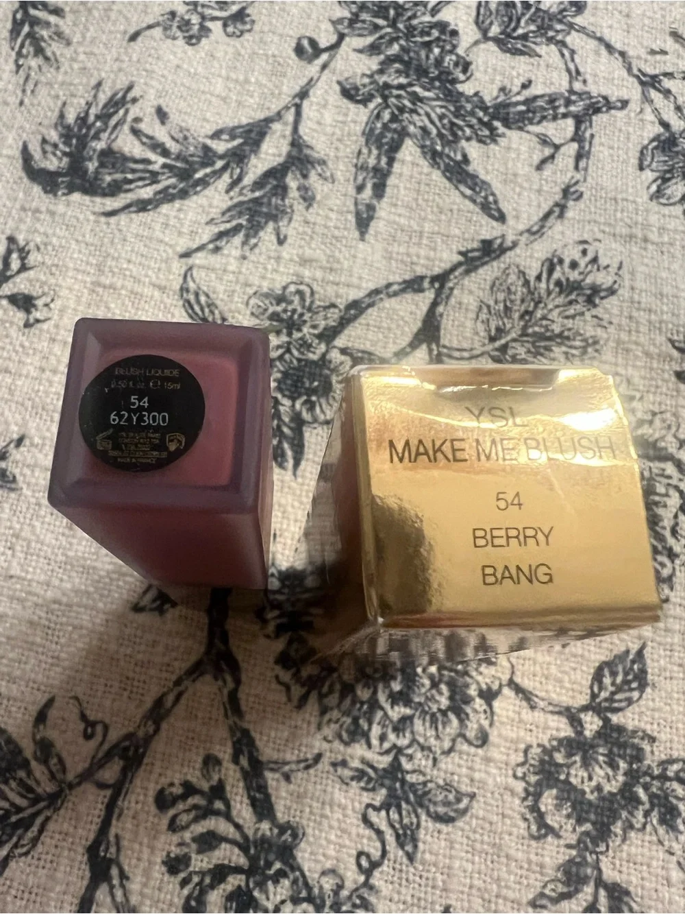 Yves Saint Laurent Make Me Blush Liquid Blush — 54 berry bang NIB